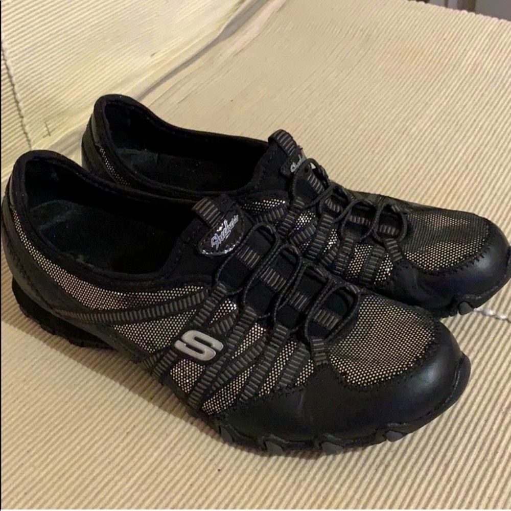 Skechers Gratis Black/Metallic Silver Sneakers